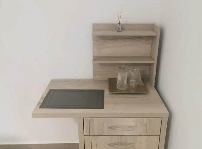 Anca 4* סאטורן