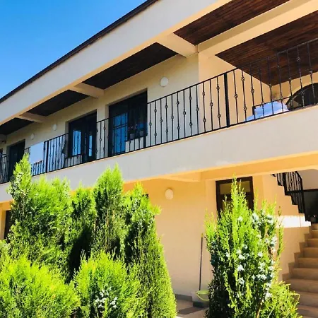 Anca Guest house 3*